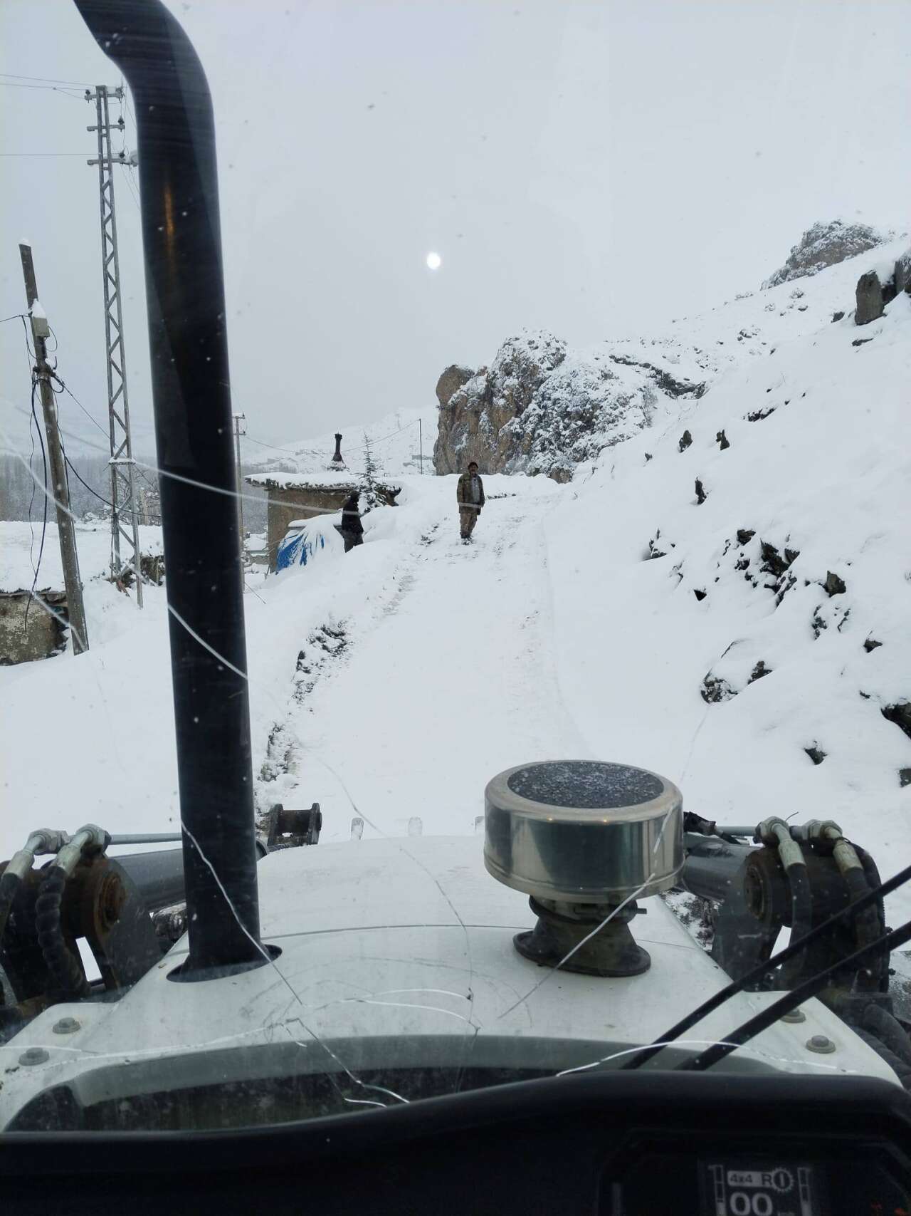 Konya’da kar kalınlığının 1 metreye yaklaştığı ilçe şölen sunuyor 12